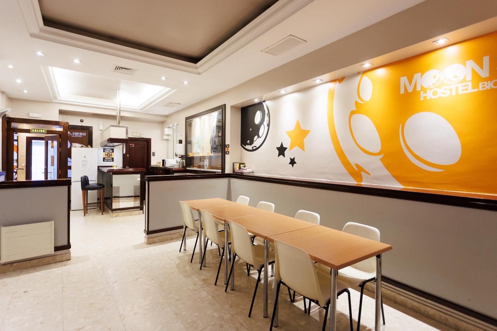 Moon Hostel Bio Bilbao Dış mekan fotoğraf