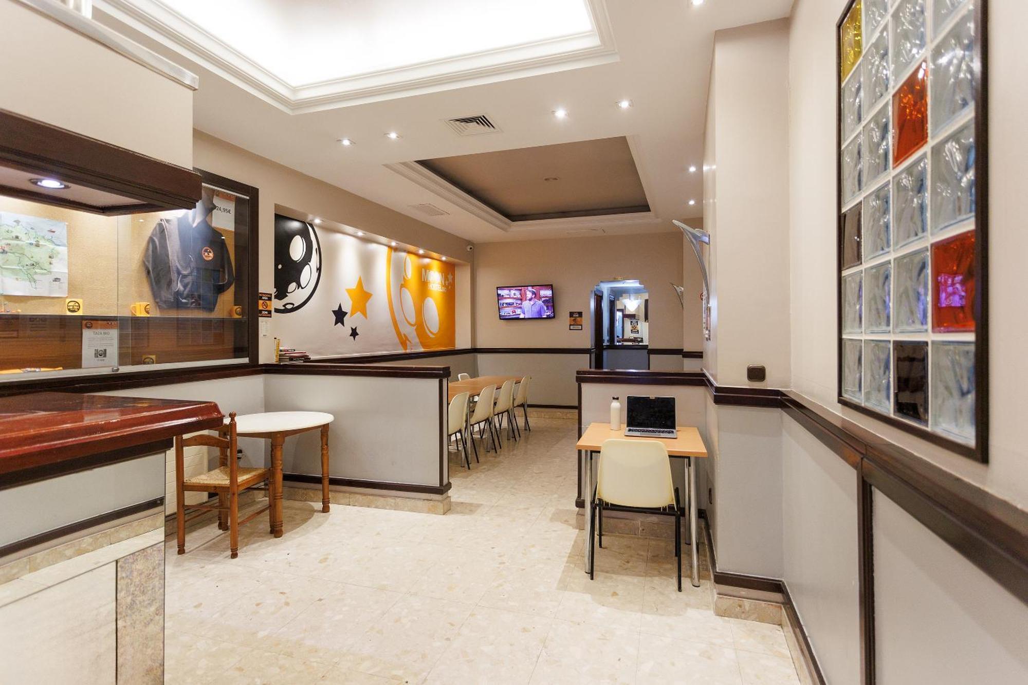 Moon Hostel Bio Bilbao Dış mekan fotoğraf