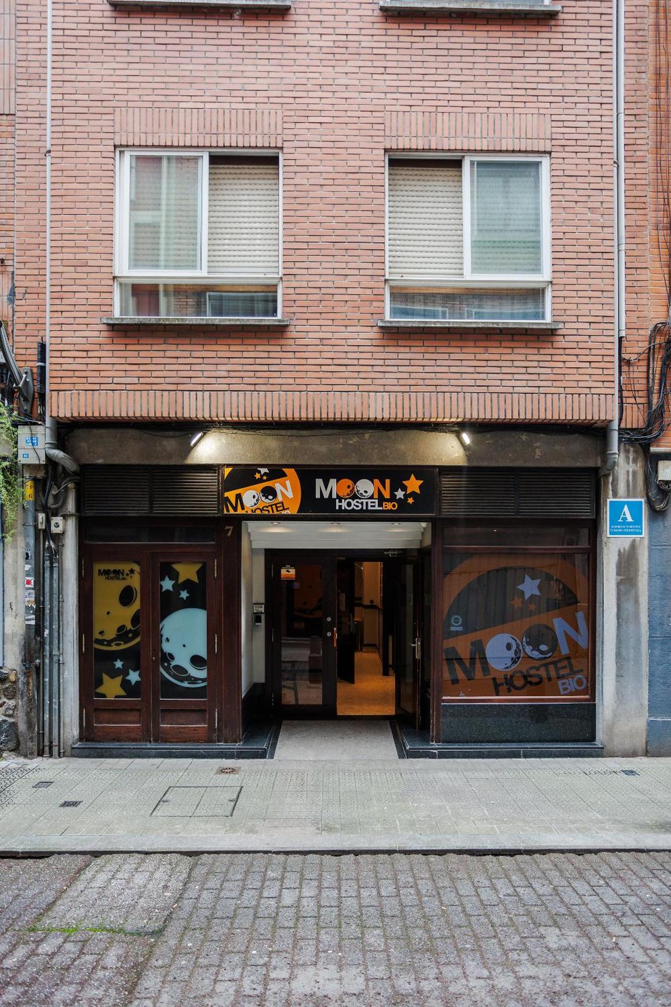 Moon Hostel Bio Bilbao Dış mekan fotoğraf